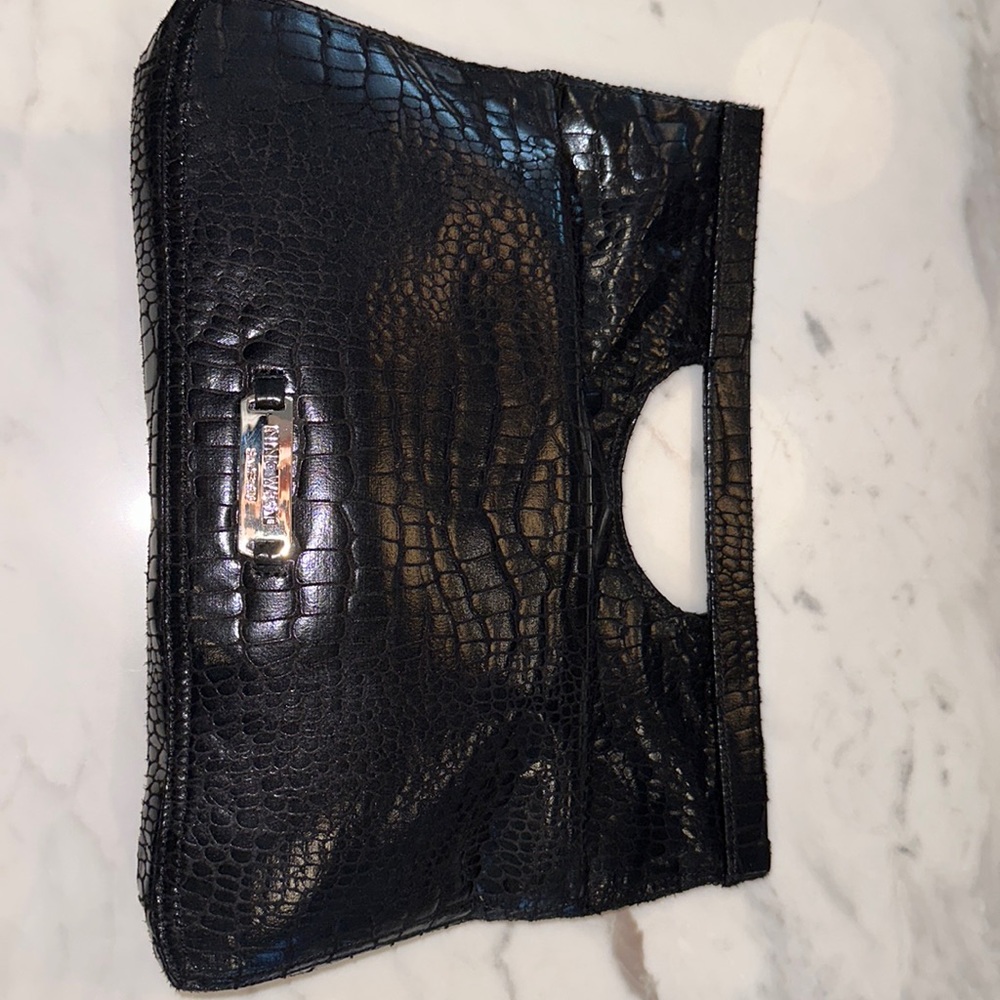 🎊BLACK FRIDAY DEAL🎊 BRAND NEW Nine West Women’s black crocodile pattern clutch